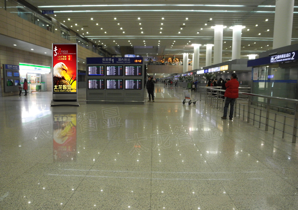 太龍智顯LED廣告機(jī)現(xiàn)場(chǎng)現(xiàn)場(chǎng)應(yīng)用圖集 (2).png