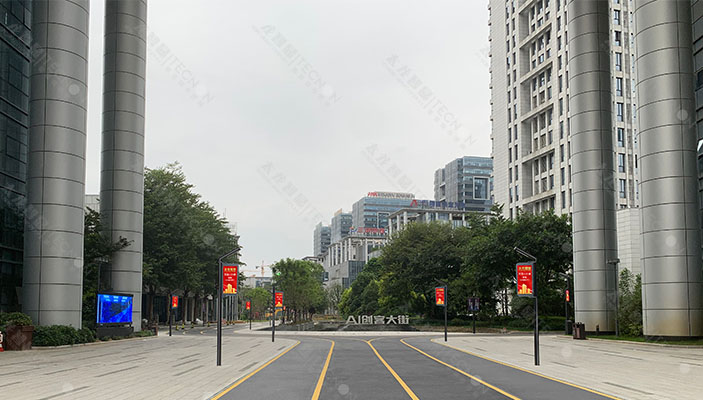 燈桿屏.jpg 燈桿屏.jpg